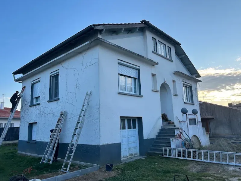 Ravalement de façade à Labastide-Saint-Pierre